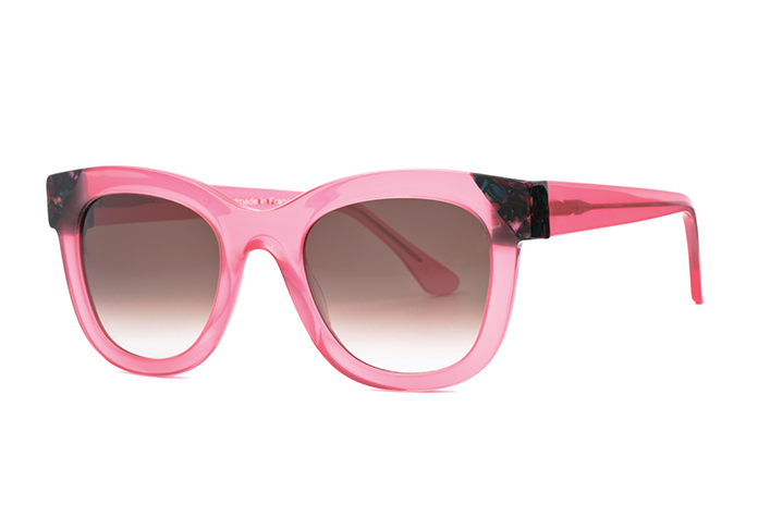 Style_PinkSunglasses