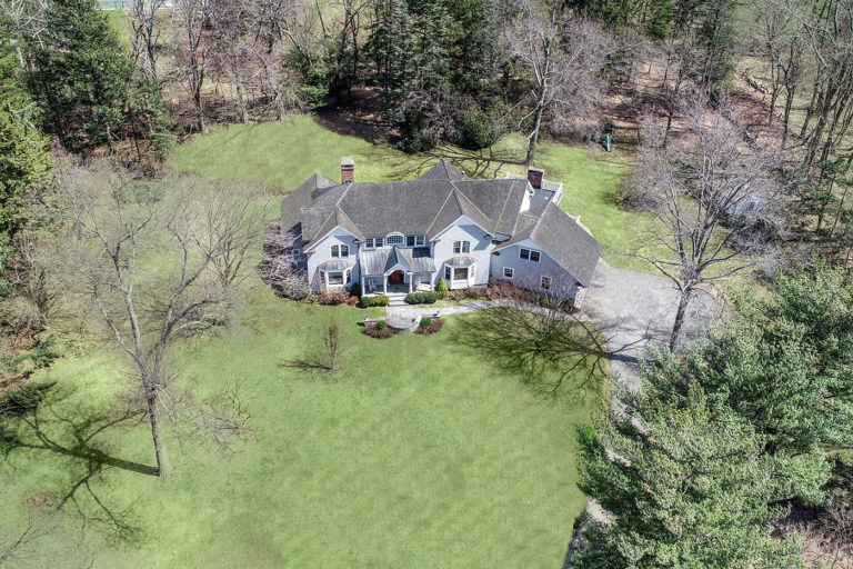 custom-built colonial ridgefield ct