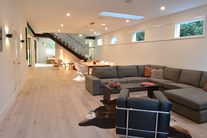 on the market in mamaroneck living room