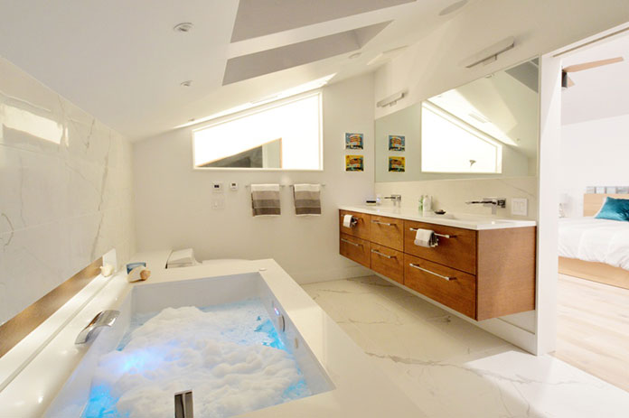 on the market in mamaroneck master bathroom