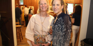 Dee Hickey, Wendy Henderson