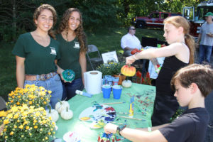 Michaela & Maria Ceci (Troy Nursery), Clara & Adler Weinberg