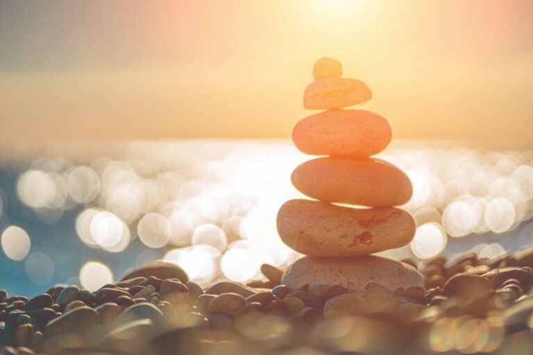 Pile of rocks balancing